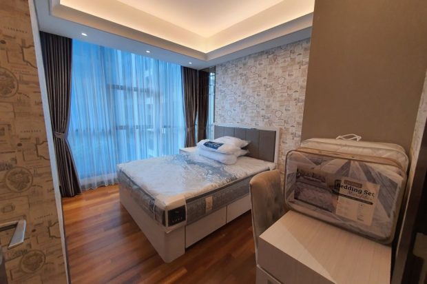 Sewa Apartemen Casa Grande 3BR Bella Fully Furnished Hadap Kolam