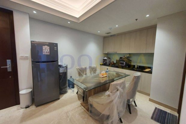 Sewa Apartemen Casa Grande 3BR Bella Fully Furnished Hadap Kolam