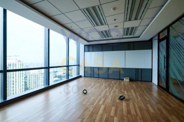 Sewa Kantor Pakuwon Tower Jakarta 262sqm Furnished Siap Pakai