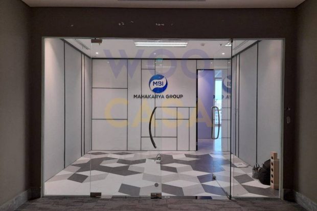 Sewa Kantor Pakuwon Tower Jakarta 262sqm Furnished Siap Pakai