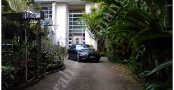 Jual Rumah Luas di Palmerah Kemanggisan dekat Kampus Binus