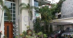Jual Rumah Luas di Palmerah Kemanggisan dekat Kampus Binus