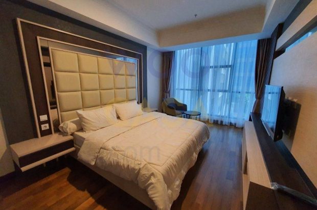 Sewa Casa Grande 3BR Tower Angelo View Kolam Renang