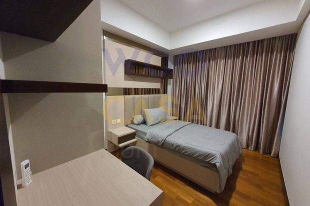 Sewa Casa Grande 3BR Tower Angelo View Kolam Renang