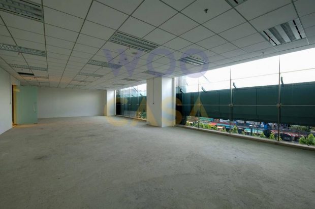 Sewa Kantor Pakuwon Tower Jakarta 157m2 Kondisi Bare