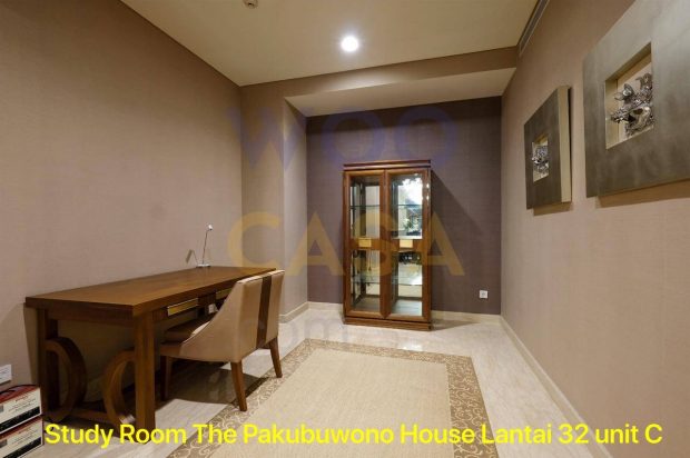 Sewa Pakubuwono House 2BR Plus Fully Furnished High Floor
