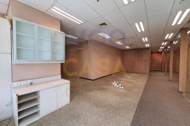 Sewa Kantor Equity Tower SCBD Furnished 221,2sqm