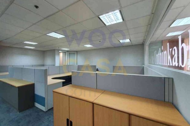 Sewa Kantor Sequis Center SCBD Furnished 131 sqm