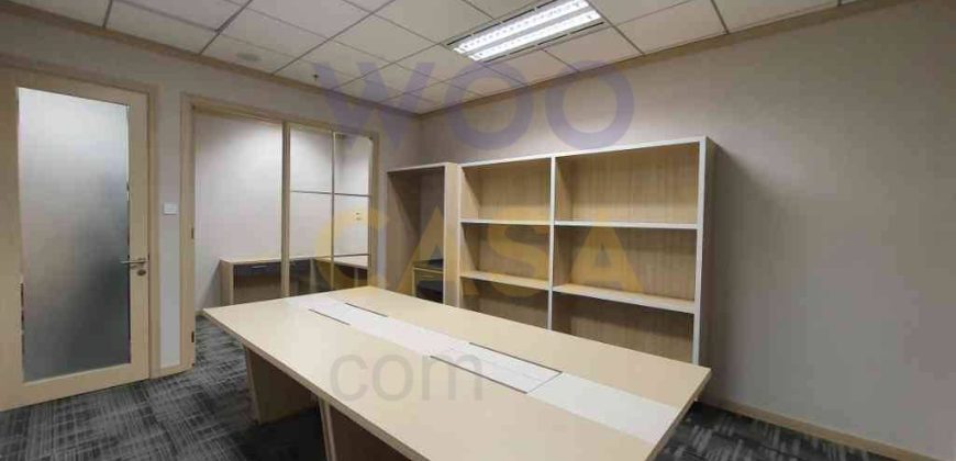 Disewakan Kantor Pakuwon Tower Fully Furnished 40sqm Siap Pakai