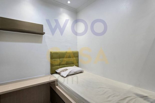 Sewa Signature Park 2BR Siap Huni Full Furnished Renov View Kolam