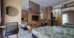 Sewa Studio Signature Park Tebet Fully Furnished View Kolam Renang