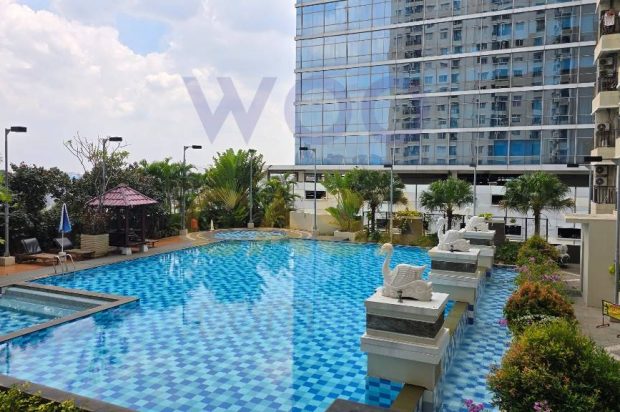 Sewa Studio Signature Park Tebet Fully Furnished View Kolam Renang