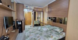 Sewa Studio Signature Park Tebet Fully Furnished View Kolam Renang